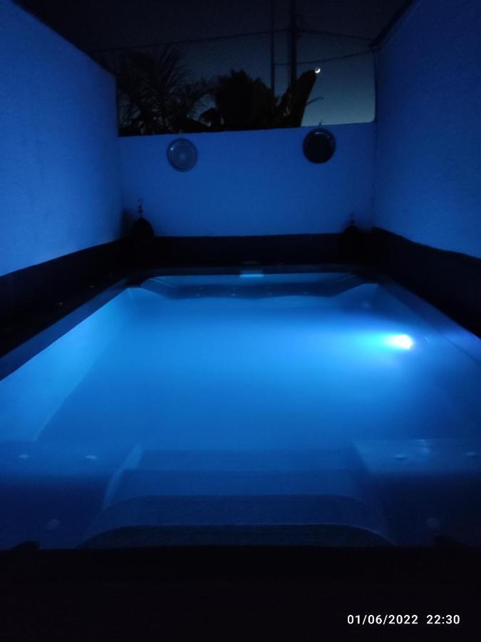 Villa Bali Con Jacuzzi Climatizado Y Piscina Climatizada Con Jacuzzi