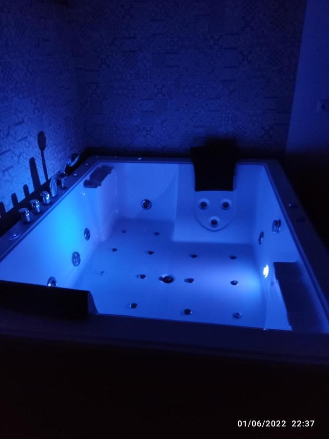 Villa Bali Con Jacuzzi Climatizado Y Piscina Climatizada Con Jacuzzi
