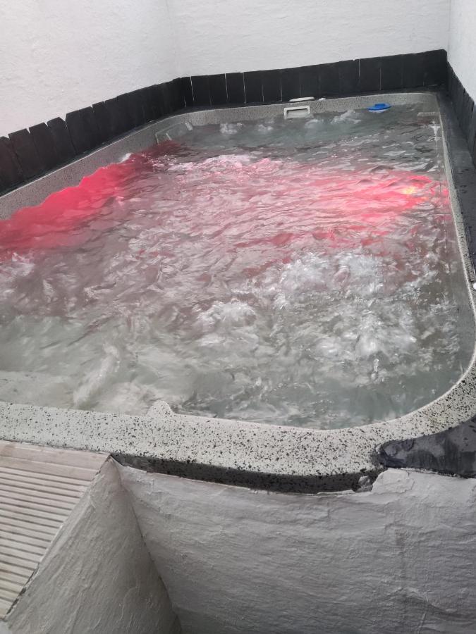 Bali Con Jacuzzi Climatizado Y Piscina Climatizada Con Jacuzzi *
